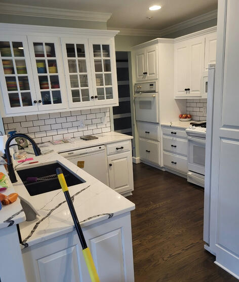 Backsplash, seamless sink, top-mounting sink,